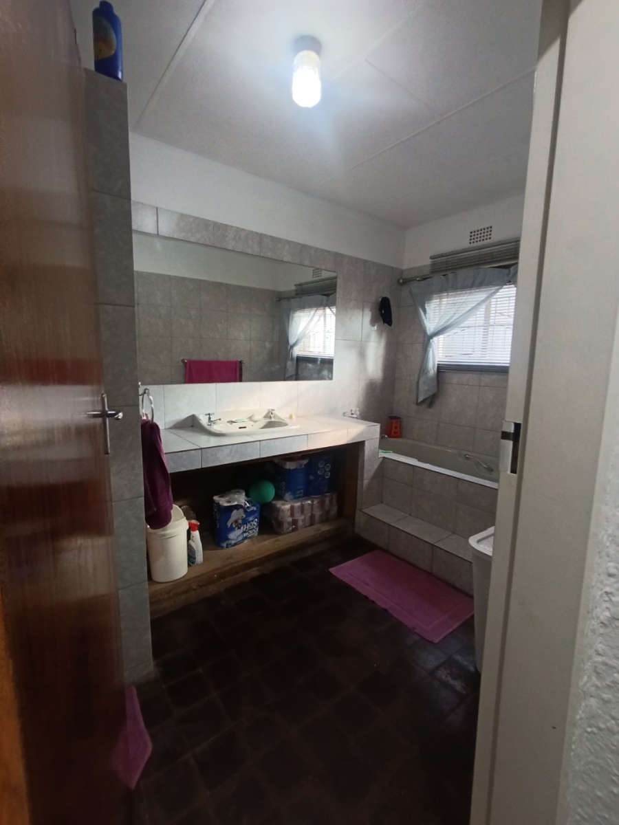 4 Bedroom Property for Sale in Bloemdal Free State